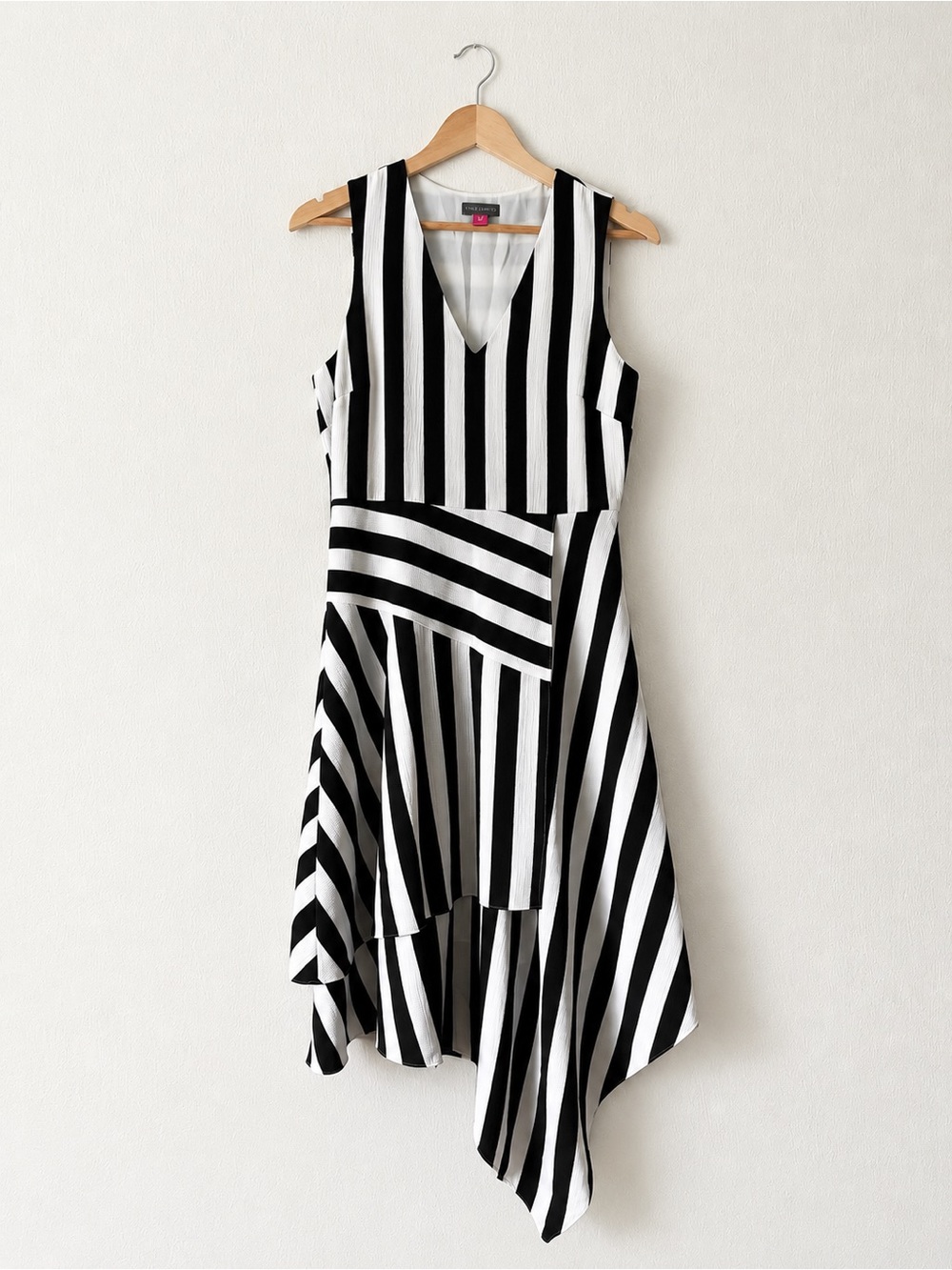 Vince Camuto | Black White Striped V-Neck Asymmetrical Dress | Women’s Size: 2